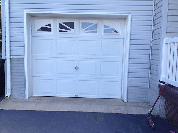 4th image of 115 Barbara Ann Dr