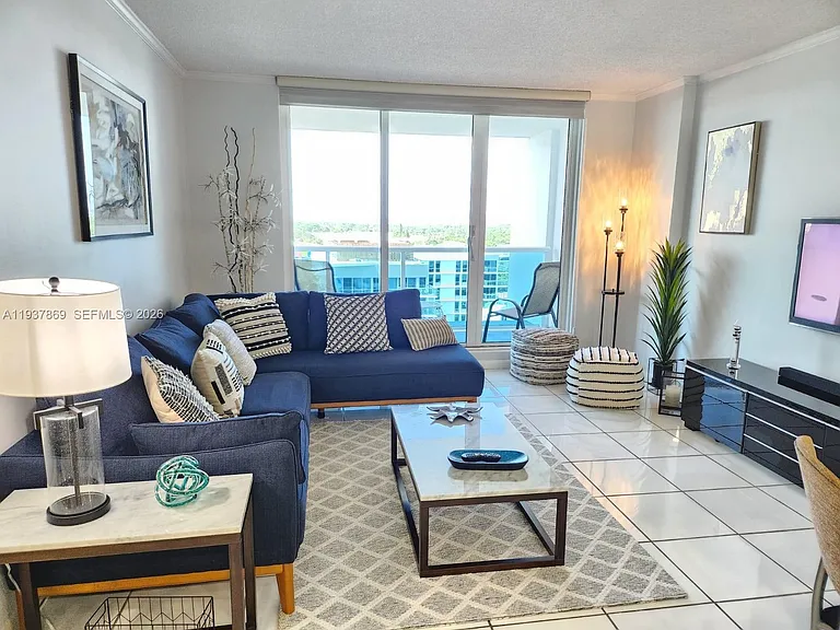 2301 Collins Ave #1026 — Photo 23
