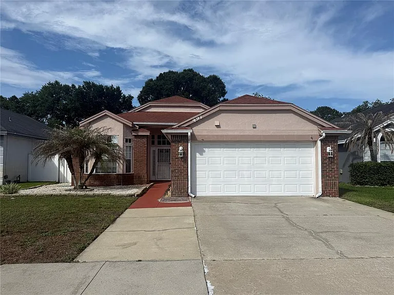 497 Brightview Dr — Photo 2