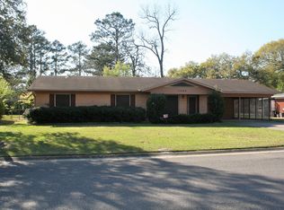 1440 Jasmine Dr, Opelousas, LA 70570