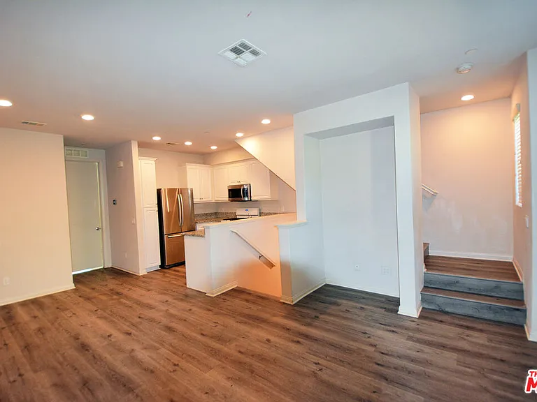 14107 W Birch Ln — Photo 9