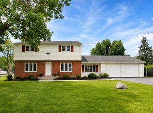 23W019 Sidney Ave, Glen Ellyn, IL 60137