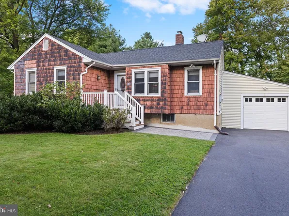 41 Hillside Ave, Princeton, NJ 08540