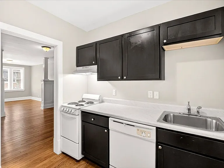 3918 Hereford St #2N — Photo 12