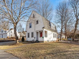 114 Main St, Groveland, MA 01834