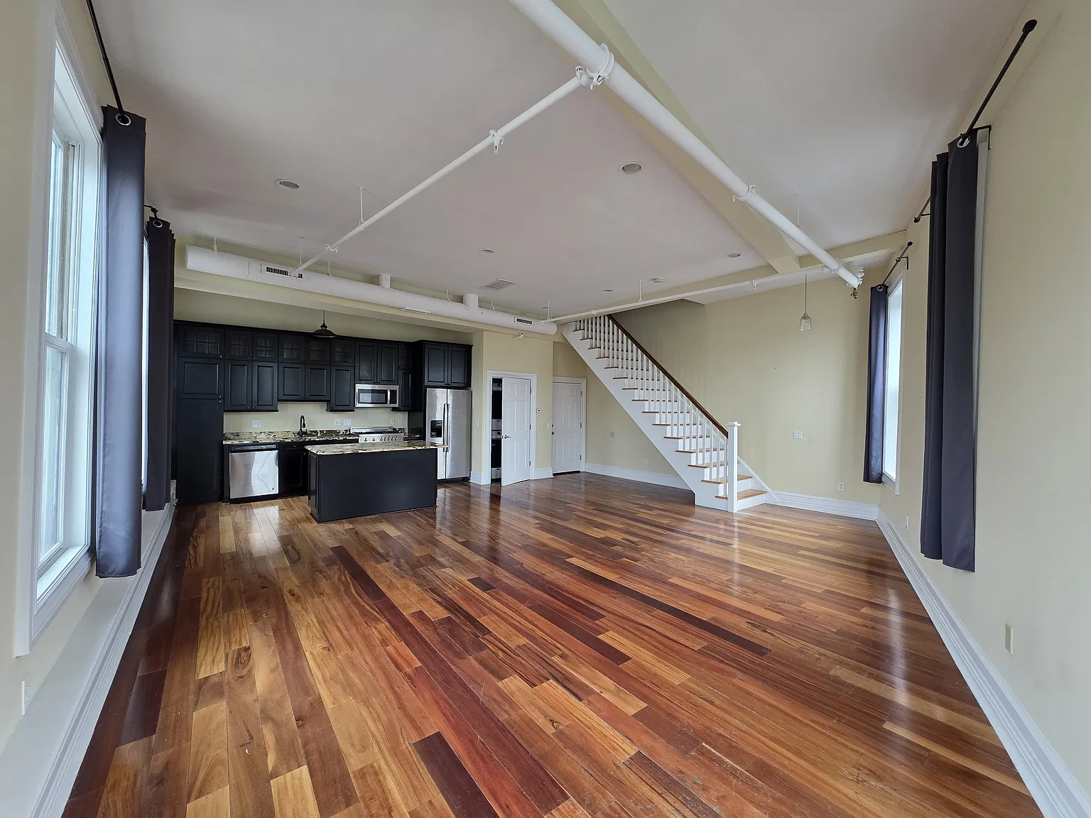 2 bed, $2,250 — Photo 4