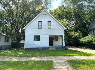205 W Beardsley Ave, Champaign, IL