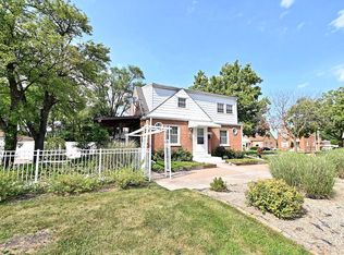 2444 S 19th Ave, Broadview, IL 60155