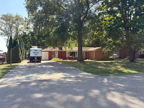 220 Pennbrook Trl, Battle Creek, MI 49017
