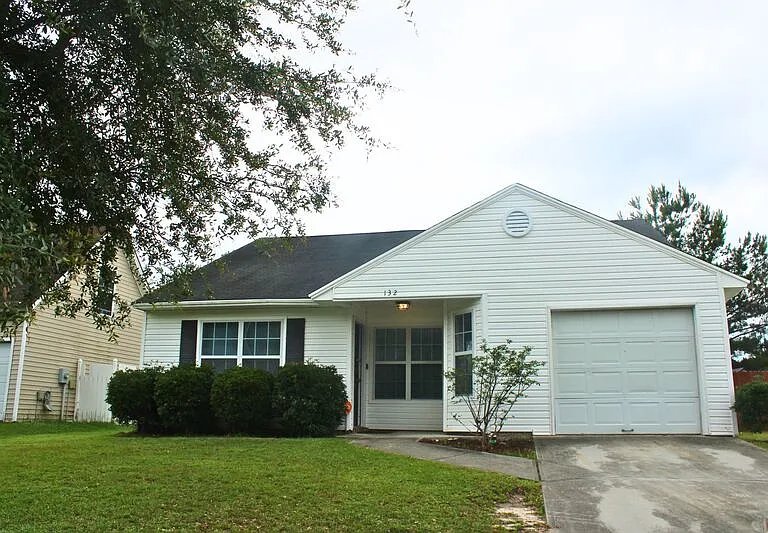 132 Bluelake Blvd — Photo 3