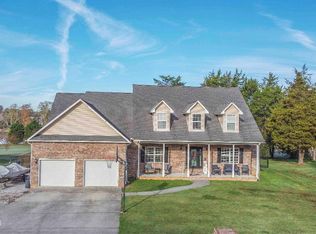 138 Lakeside Dr, Kingston, TN 37763