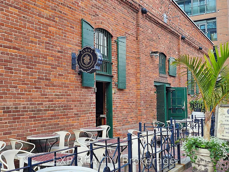 390 Cherry St #503 — Photo 41