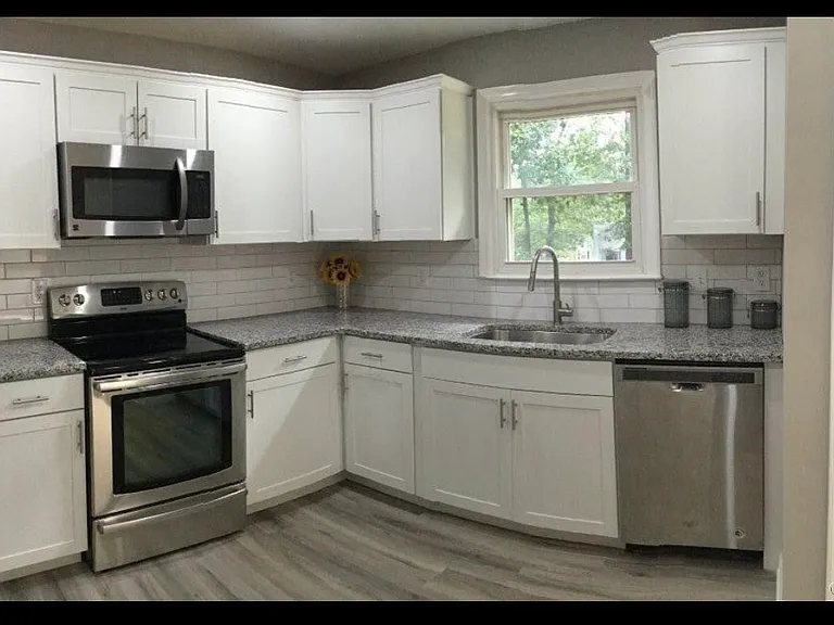 9301 Chesswood Cir — Photo 2