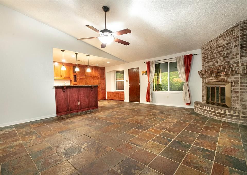 1st image of 11446 Woodviolet Dr