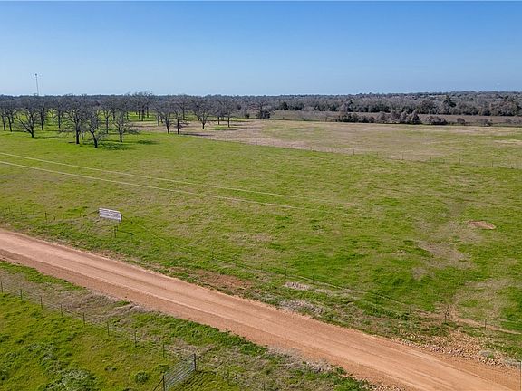 3rd image of 702 Johnson Farms