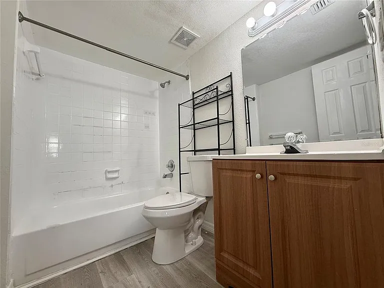 9013 Westchester Cir #32 — Photo 12