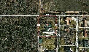 2nd image of 2800 Grove Ln