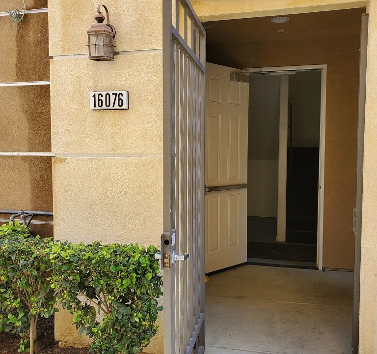 2nd image of 16076 Gables Loop