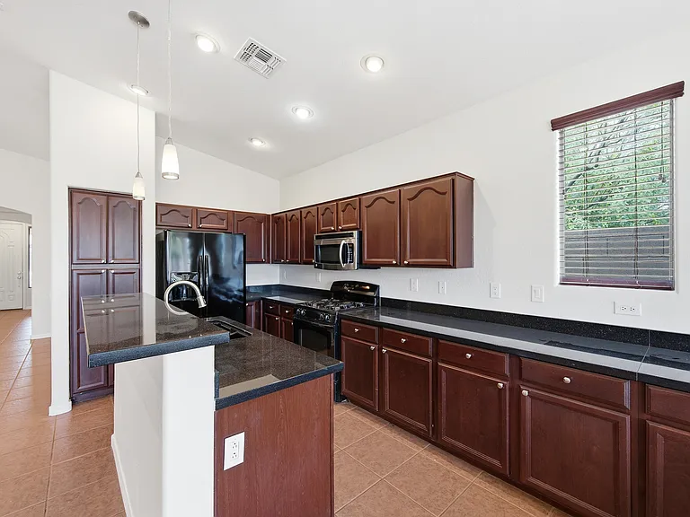 4309 W Heyerdahl Dr — Photo 8