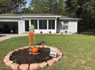 592 W Bancroft Dr, Citrus Springs, FL 34434