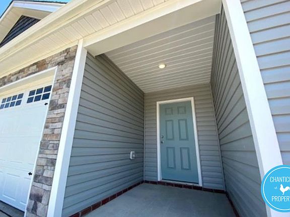 2nd image of 629 Southwick Pl