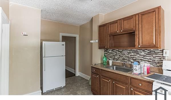 1st image of 4812 E Roosevelt Blvd Floor 2