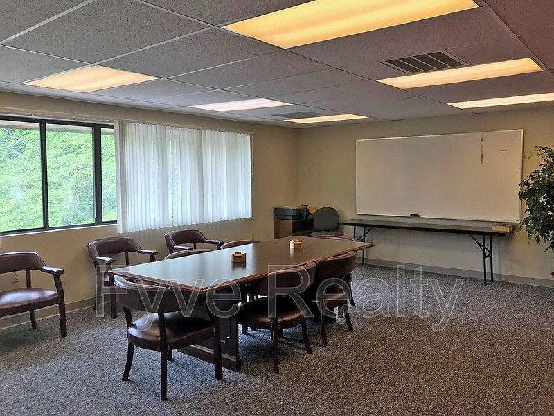 2nd image of 6515 Clinton Hwy #210