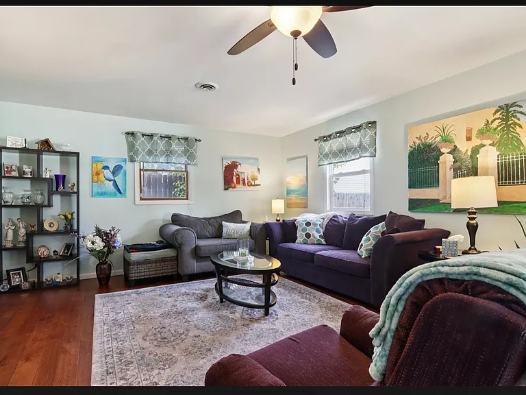 19617 Sycamore St — Photo 11