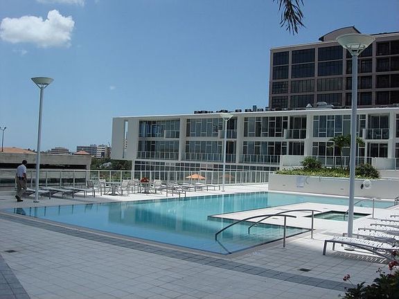 Infiniti-edge Pool