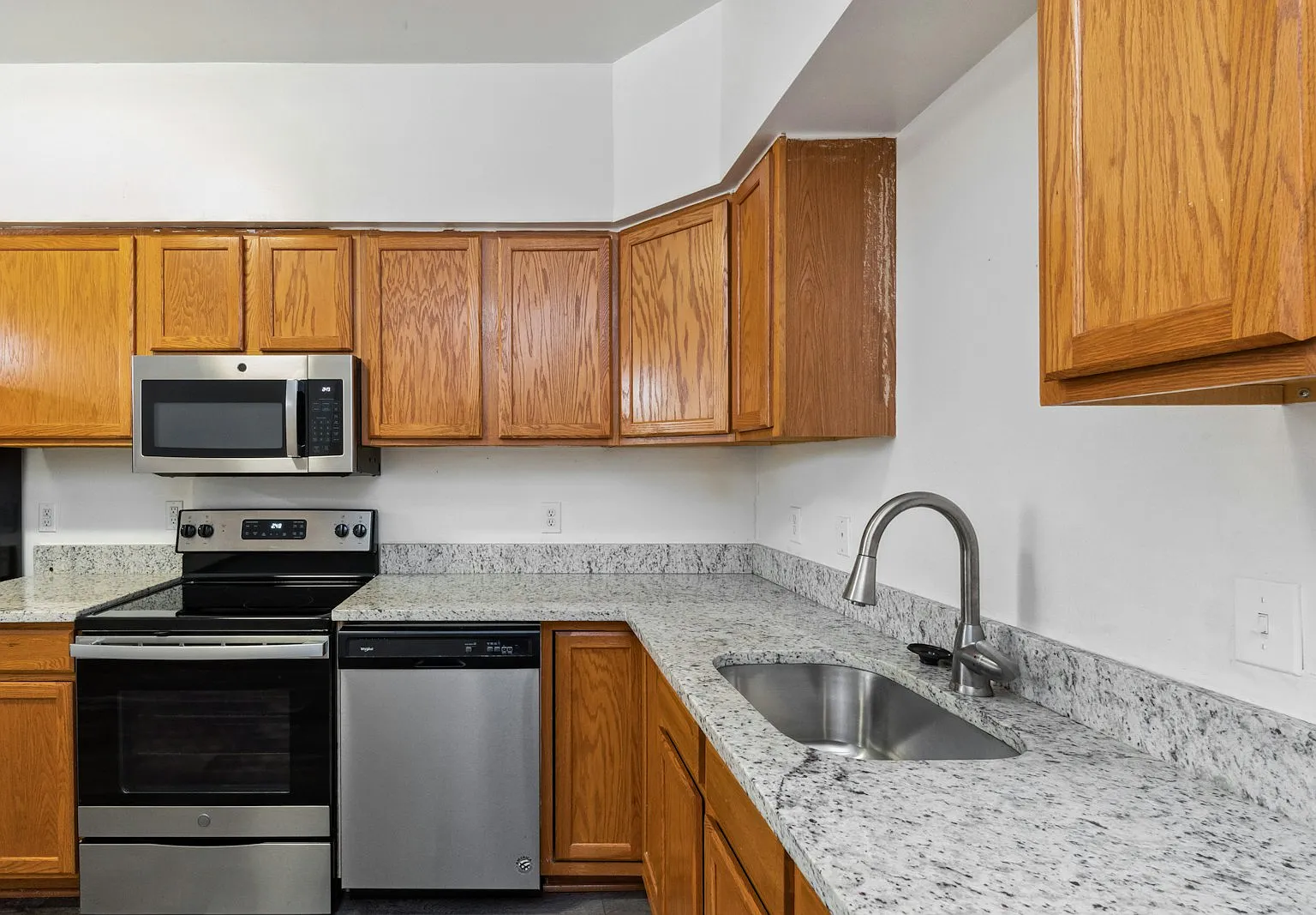 2416 Jefferson Street — Photo 4