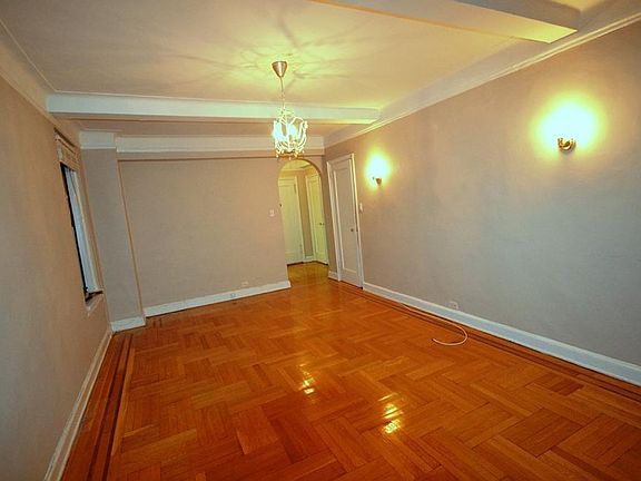 4th image of 201 W 77th St APT 11H