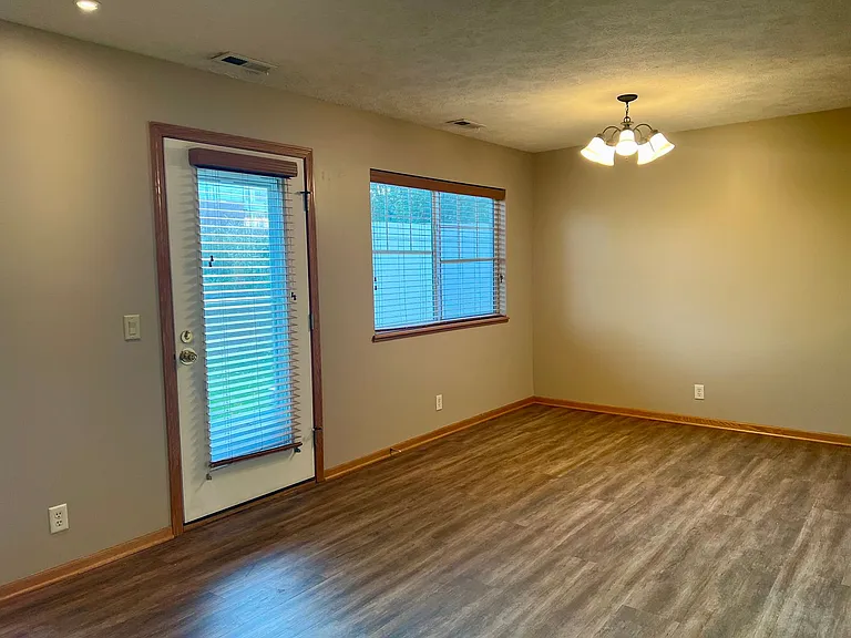 2030 Connor Pl — Photo 6
