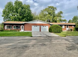 633 N Wood St, Valentine, NE 69201