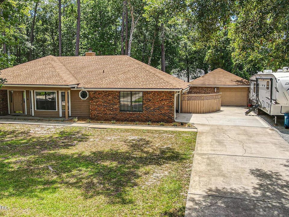 1st image of 14732 Cape Dr E