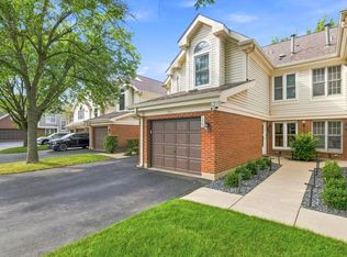 1863 W White Oak St #1863, Arlington Heights, IL 60005