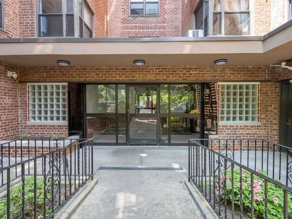 32-42 89 #303, East Elmhurst, NY 11369