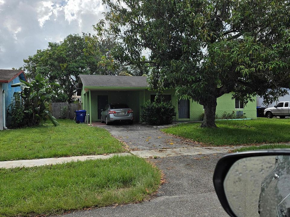 1st image of 313 SW 80th Ave