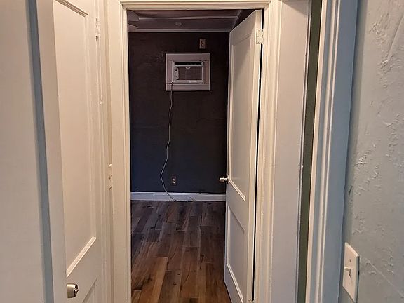2nd image of 311 Wildermere Rd #D