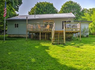 58897 Pine Trl, Three Rivers, MI 49093