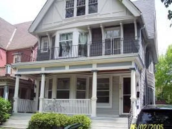 3280 N Hackett Ave, Milwaukee, WI 53211