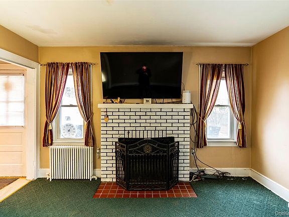 5th image of 32 Arnold Boulevard