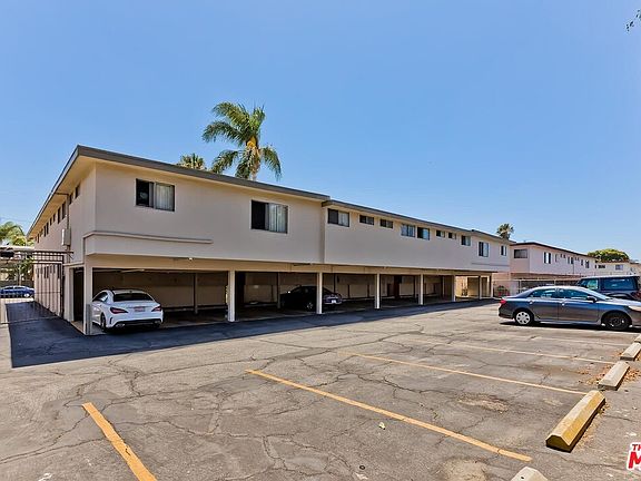 5th image of 12211 Manor Dr