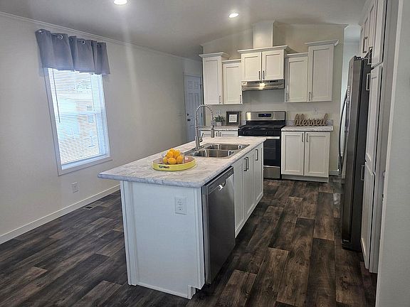 3rd image of 2501 Lowry Ave NE #301