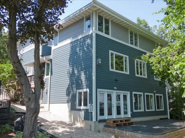 2288 County Road Ab, Mc Farland, WI 53558