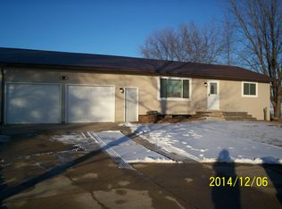 514 E Front St, Claremont, MN 55924