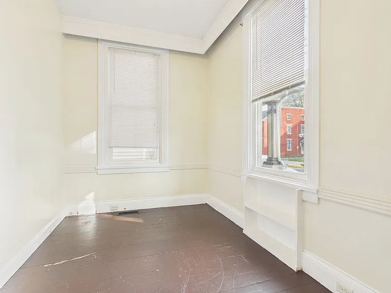 221 N Spring St — Photo 9