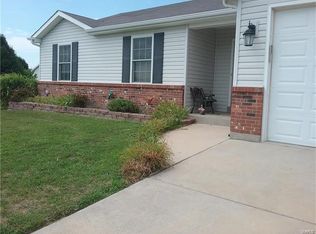 178 Whitetail Crossing Dr, Troy, MO 63379