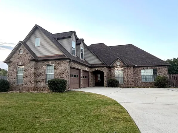 131 Rushton Ln, Calera, AL 35040