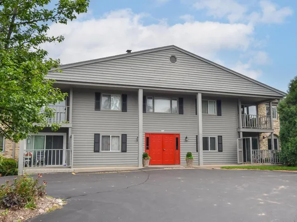 7234 N Green Bay AVENUE #105, Glendale, WI 53209