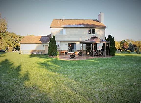 3rd image of 6692 Steamboat Springs Dr